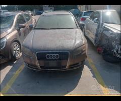 audi A4 b7 2.0tdi 2007 automatico per ricambi