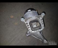 Supporto Motore Sinistro Per Audi A4 B9 - A5 2019