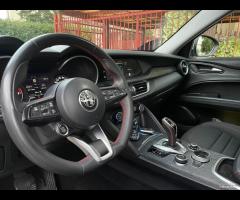 Alfa Romeo Stelvio 2.2 Turbodiesel 160 CV AT8 RWD