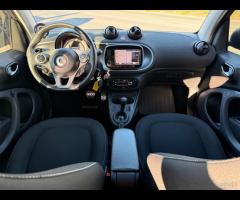 SMART FORTWO 70 SUPERPASSION TWINAMIC NAVI C-LED