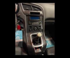 Peugeot 5008 1.6 HDi 115CV Active