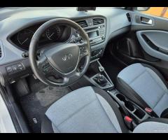 Hyundai i20 1.1 CRDi 12V 5 porte neopatentati - 15
