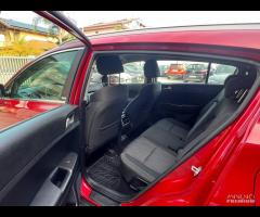 kia Sportage 1.6 crdi mild hibrid Energy - 12