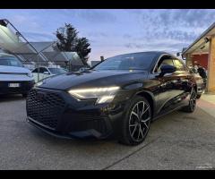 Audi A3 35 TDI Stronic Total Black led matrix