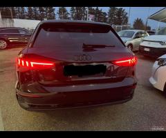 Audi A3 35 TDI Stronic Total Black led matrix - 6