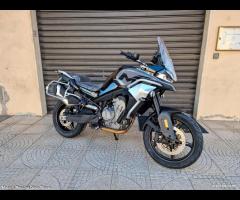 CFMOTO 800MT Sport ABS TFT -- Motor's Passion -