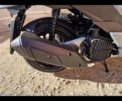 SYM Jet X 125 LC CBS D.D. -- Grigio - - 6