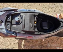 SYM Jet X 125 LC CBS D.D. -- Grigio - - 13