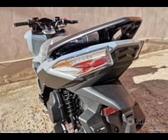 SYM Jet X 125 LC CBS D.D. -- Grigio - - 14