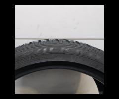 2 GOMME 255 40 20 FALKEN A60886