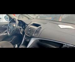 Ricambi Opel Zafira 2.0 D del 2012 - 10