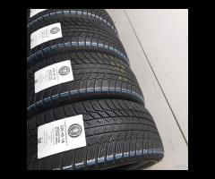 4 GOMME 225 45 18 BRIDGESTONE A61050