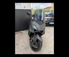 Yamaha T max 560 2025 - 1