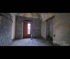 Palazzo storico a Linguaglossa - 14