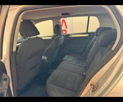 Volkswagen Golf 1.6 TDI DPF DSG 5p. Highline - 7