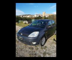 Ford Fiesta 1.2 16V 5p - SI Neopatentati