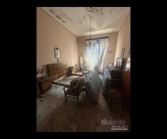 Casa singola su tre livelli a Giarre - 11