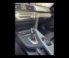 Bmw 330 330dA xDrive Touring Msport - 13