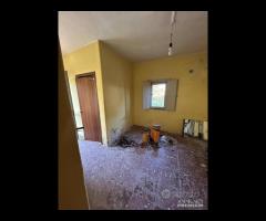 Casa singola con terreno a Santa Venerina