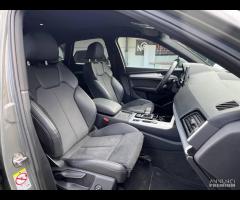 Q5 2.0 tdi mhev Identity Black quattro s-tronic - 11