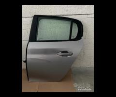 Portiera posteriore anteriore peugeot 208 2024