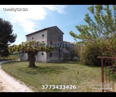 Casale con pozzo a jesi