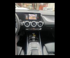 Mercedes-Benz GLA 200 - 10