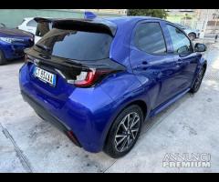 Toyota Yaris Hybrid 5 porte Lounge