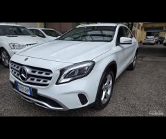 Mercedes-benz CLA 200d Automatic Premium - 1