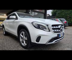 Mercedes-benz CLA 200d Automatic Premium - 3