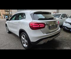 Mercedes-benz CLA 200d Automatic Premium - 4