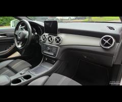 Mercedes-benz CLA 200d Automatic Premium - 15