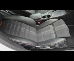 Mercedes-benz CLA 200d Automatic Premium - 18