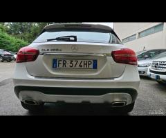 Mercedes-benz CLA 200d Automatic Premium - 26