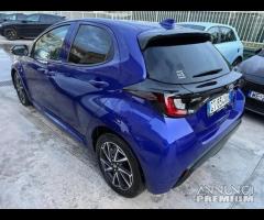 Toyota Yaris Hybrid 5 porte Lounge