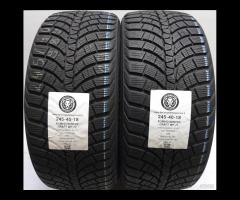 2 GOMME 245 40 18 KUMHO A61470