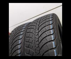 2 GOMME 245 40 18 KUMHO A61470