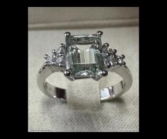 ANELLO ORO BIANCO 18kt. DIAMANTI ED ACQUAMARINA