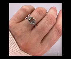 ANELLO ORO BIANCO 18kt. DIAMANTI ED ACQUAMARINA