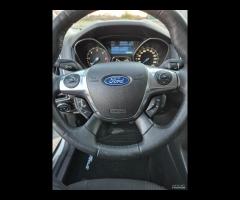 Ford Focus 1.6 TDCi 115 CV Titanium - 17