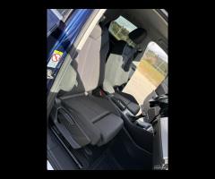 Audi Q3 35 TDI S tronic Business Advanced 12/2022 - 26