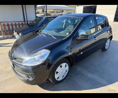 Renault Clio 1.5 dCi 85CV 5 porte Luxe - 7