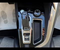 Peugeot 3008 -1.2 Benzina 130 cv-Unico Proprietari - 19