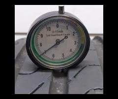 4 GOMME 255 40 20 PIRELLI A61418