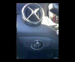 Mercedes-benz GLA 200 d Automatic Premium - 8