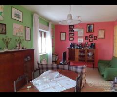 Villa singola con cortile e garage Zafferana Etnea