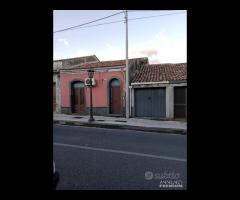 Casa singola con cortile a Piedimonte Etneo