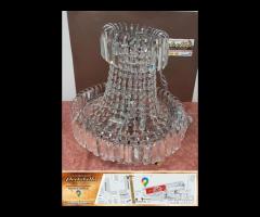 Codice: 257150 LAMPADARIO CON STRUTTURA CROMATA E