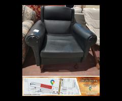 Codice: 254398 POLTRONA VINTAGE IN PELLE COLORE N