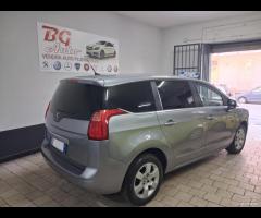 Peugeot 5008 1.6 hdi unico prop 7 posti 2015 - 10